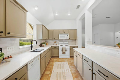 8804 Little Laura Dr — photo 3