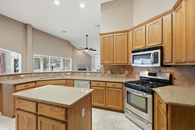 20004 Canterwood Ln — photo 4