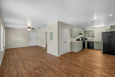 1009-1019 Advance St — photo 4