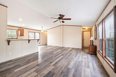 157 Lakeside Dr — photo 5