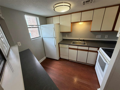 2500 Burleson Rd #209 — photo 3