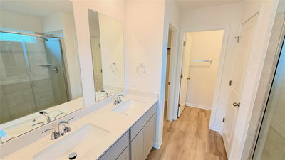 121 Woodbrook Dr — photo 4