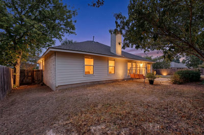 906 Hollow Trail Ct — photo 2