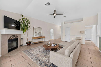 906 Hollow Trail Ct — photo 5