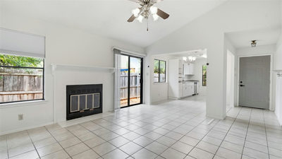 1124 Greenbriar Loop — photo 4