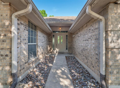1710 Oaklawn Dr — photo 3