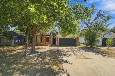810 Honeysuckle Dr — photo 3