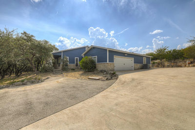 2131 Fm 484 — photo 2