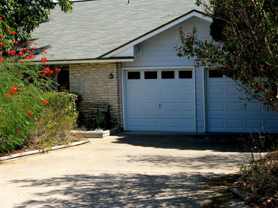504 Greenway Dr — photo 3