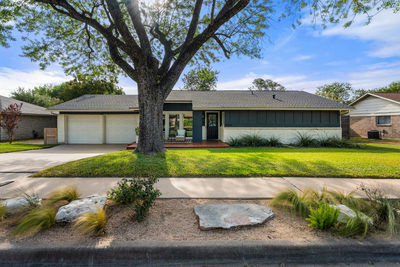 10203 Sun Hill Dr — photo 2