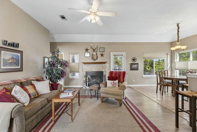 1 Rock Hollow Cir — photo 3
