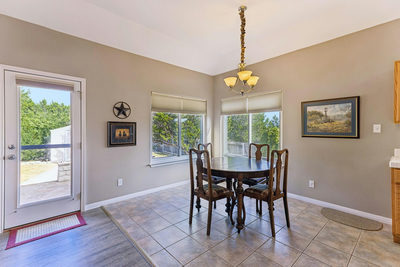 1 Rock Hollow Cir — photo 5