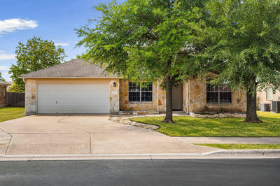 717 Windsor Castle Dr — photo 2