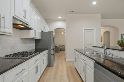10113 Loxley Ln — photo 3
