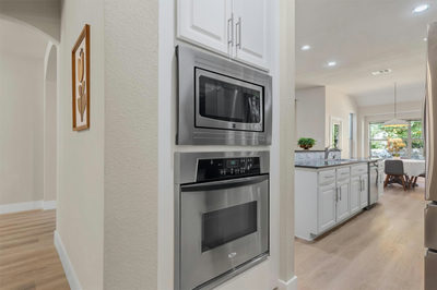 10113 Loxley Ln — photo 3
