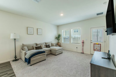 209 Dirty Harry Dr — photo 2