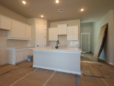350 George Harper St — photo 4