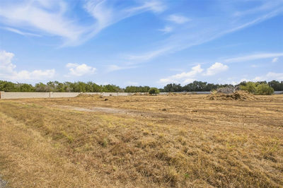 214 Meadow Dr — photo 3