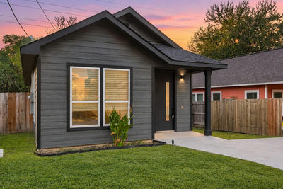 738 Chihuahua St — photo 2