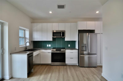1309 Chicon St #507 — photo 5
