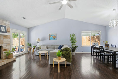 4817 Pelham Dr — photo 4