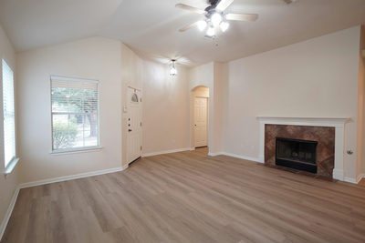 368 AMBER ASH Dr — photo 4