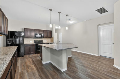 11820 Jamie Dr — photo 3