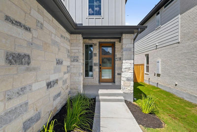 592 Darley Oak Drive — photo 4