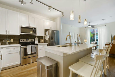 1900 Barton Springs Rd #4029 — photo 2
