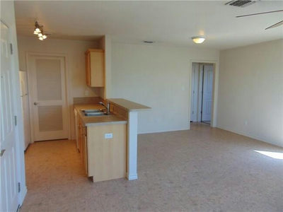 400 Eagles Nest Dr — photo 5