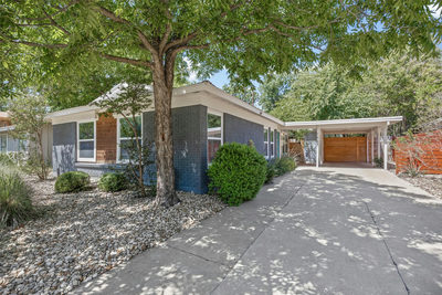 1400 Westmoor Dr — photo 2