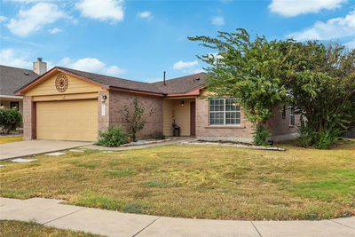 3800 Hickox Dr — photo 3