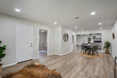 8303 Briarwood Ln — photo 3