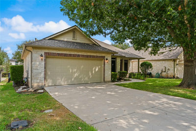 302 Brazos Dr — photo 3