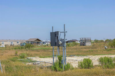 105 CR 423 — photo 3