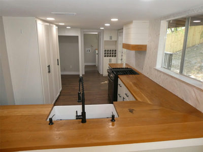 7704 FENTON Cv — photo 4