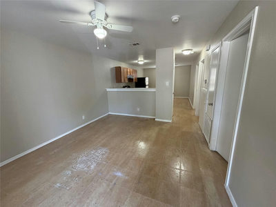 830 W Hutchins Pl — photo 5