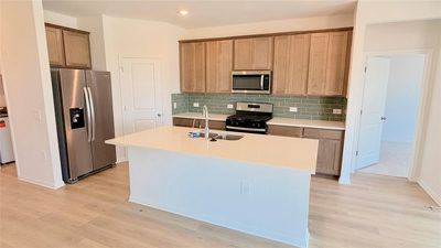 12421 Saint Thomas Dr — photo 2