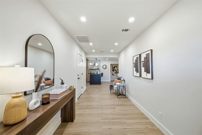 400 Chippendale Ave — photo 3
