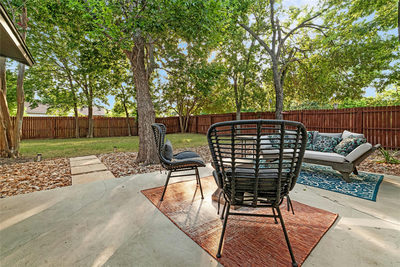 1415 Mearns Meadow Blvd — photo 4