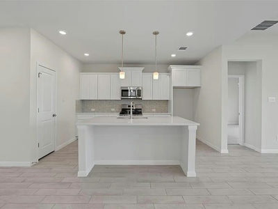 153 Arena Dr — photo 3