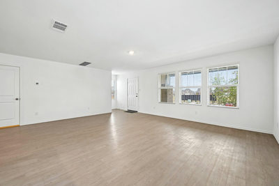 321 Keefer — photo 5