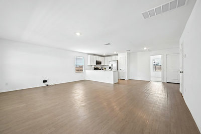 321 Keefer — photo 3
