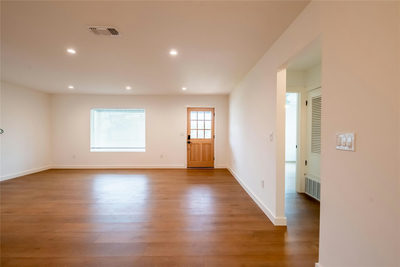 7104 Twin Crest Dr — photo 5