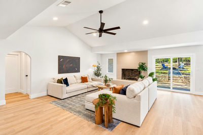 5704 Parkwood Dr — photo 3