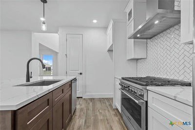 165 Arena Dr — photo 3