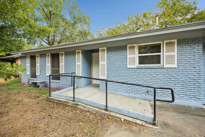 6009 LEISURE RUN Rd — photo 2