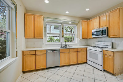 1011 Brodie St #28 — photo 4