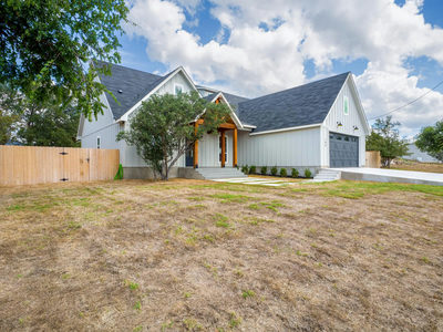 106 W Briar Dr — photo 5