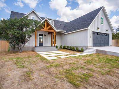 106 W Briar Dr — photo 4